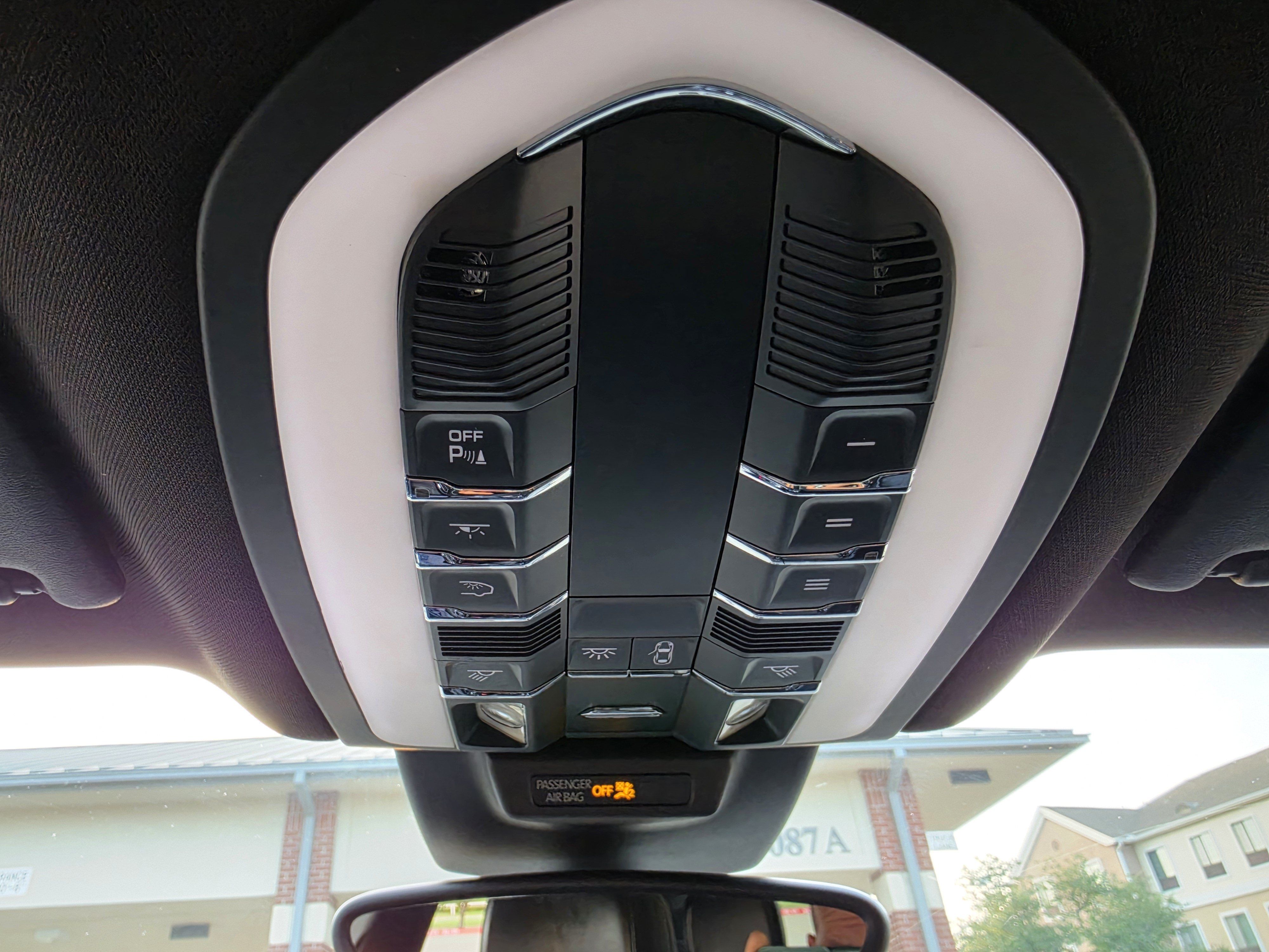 Used 2017 Porsche Macan S AWD/4WD image 40