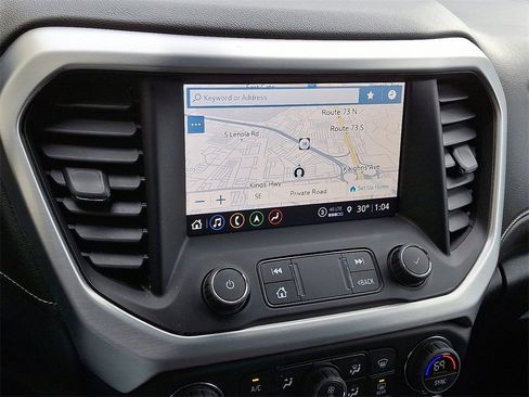 Used 2022 GMC Acadia SLE w/ Driver Convenience Package image 17