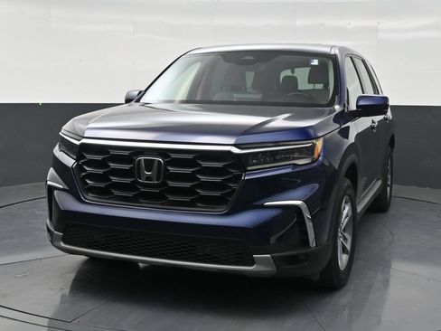 Used 2025 Honda Pilot EX-L image 8