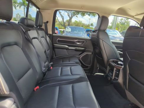 Used 2021 RAM 1500 Laramie AWD/4WD image 17