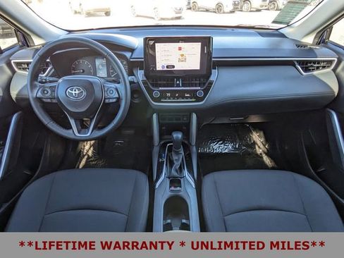 Used 2024 Toyota Corolla Cross LE image 16