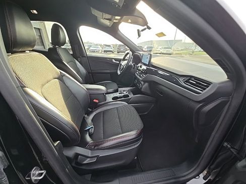 Used 2025 Ford Escape ST-Line image 30