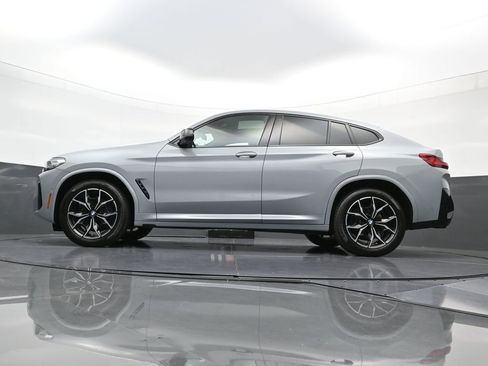 Used 2025 BMW X4 M40i AWD/4WD image 25