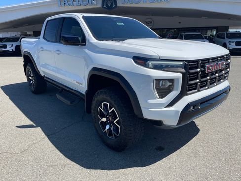 Used 2024 GMC Canyon AT4X AWD/4WD image 3