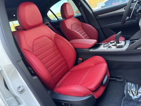 New 2026 Alfa Romeo Stelvio Sprint w/ Convenience Package AWD/4WD image 18