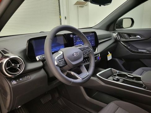New 2026 Chevrolet Equinox LT w/ Midnight Edition FWD image 25