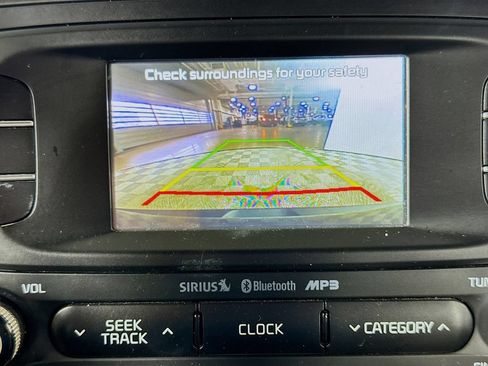 Used 2015 Kia Soul + FWD image 13