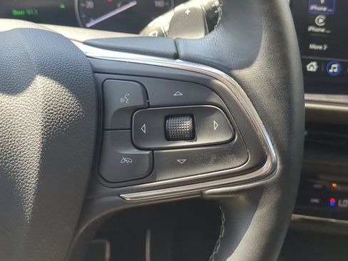 Used 2023 Buick Envision Essence w/ Sport Touring Package image 21