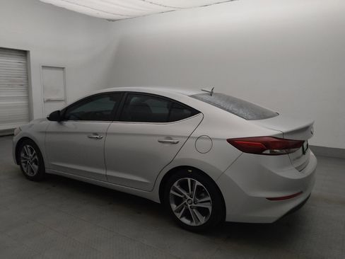 Used 2017 Hyundai Elantra Limited FWD image 3