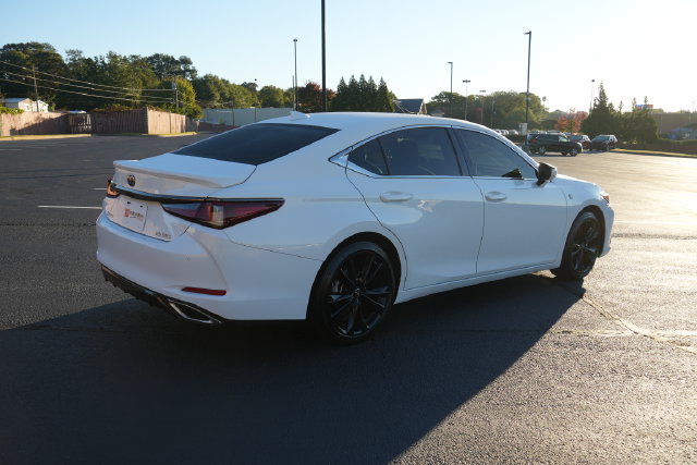 Used 2024 Lexus ES 350 F Sport w/ Accessory Package (Z2) FWD image 8