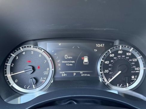 Used 2025 Toyota Highlander XLE image 34