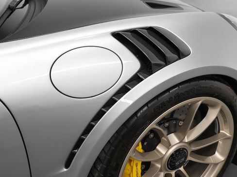 Certified 2019 Porsche 911 GT2 RS image 30