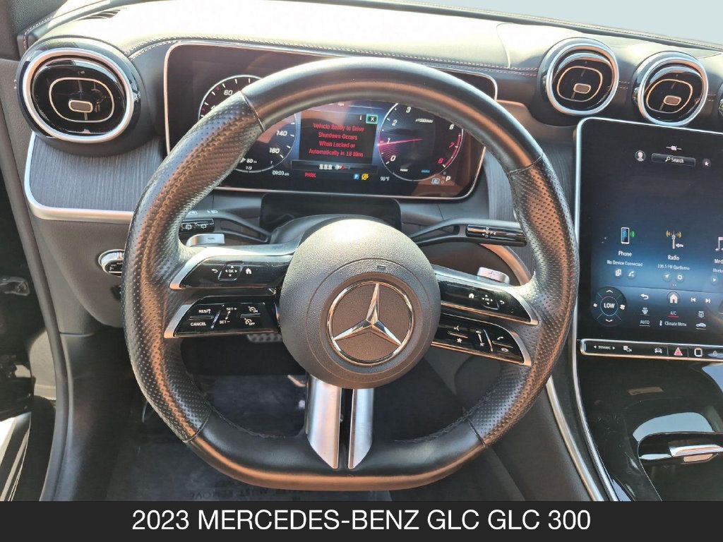 Used 2023 Mercedes-Benz GLC 300 image 12
