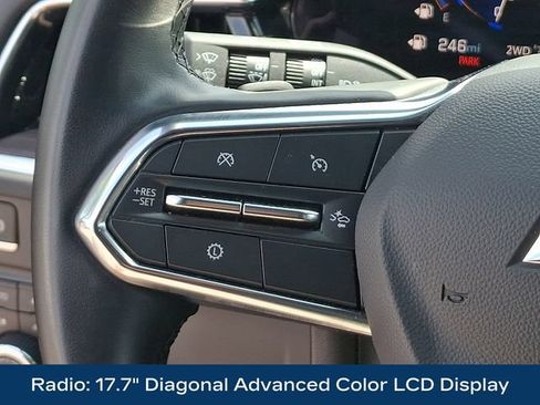 Used 2025 Chevrolet Suburban Z71 AWD/4WD image 7