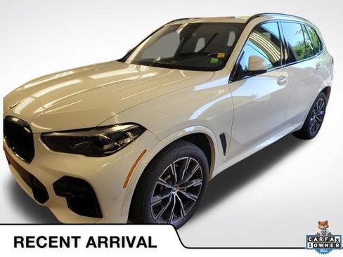Used 2022 BMW X5 xDrive40i w/ M Sport Package AWD/4WD image 1