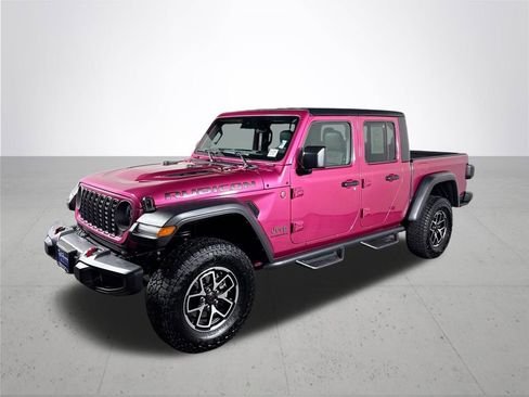 Certified 2024 Jeep Gladiator Rubicon w/ Convenience Group image 2