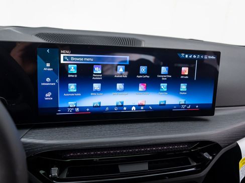 New 2026 BMW 330i xDrive Sedan w/ Convenience Package image 25