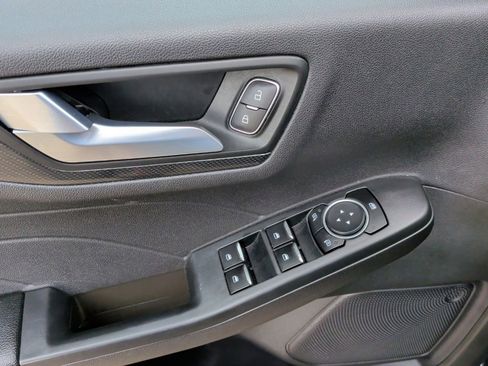 Used 2023 Ford Escape ST-Line image 11