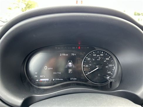 Certified 2024 Nissan Kicks SR image 19