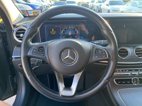 Used 2018 Mercedes-Benz E 300 image 20
