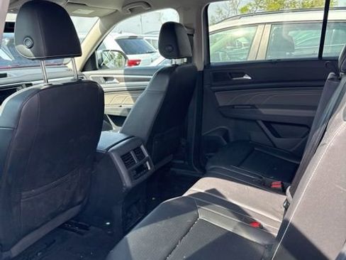 Used 2023 Volkswagen Atlas SE AWD/4WD image 5