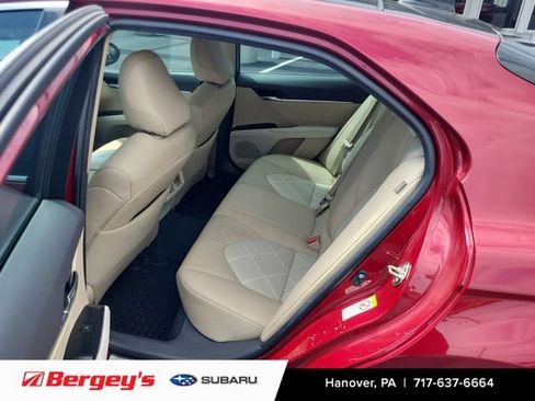 Used 2018 Toyota Camry XLE w/ Driver Assist Package FWD image 9