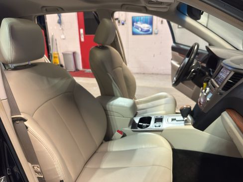 Used 2014 Subaru Outback 3.6R Limited AWD/4WD image 22