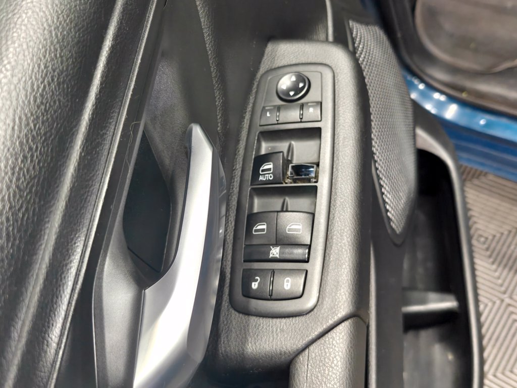 Used 2019 RAM 1500 Tradesman w/ SXT Appearance Group AWD/4WD image 38