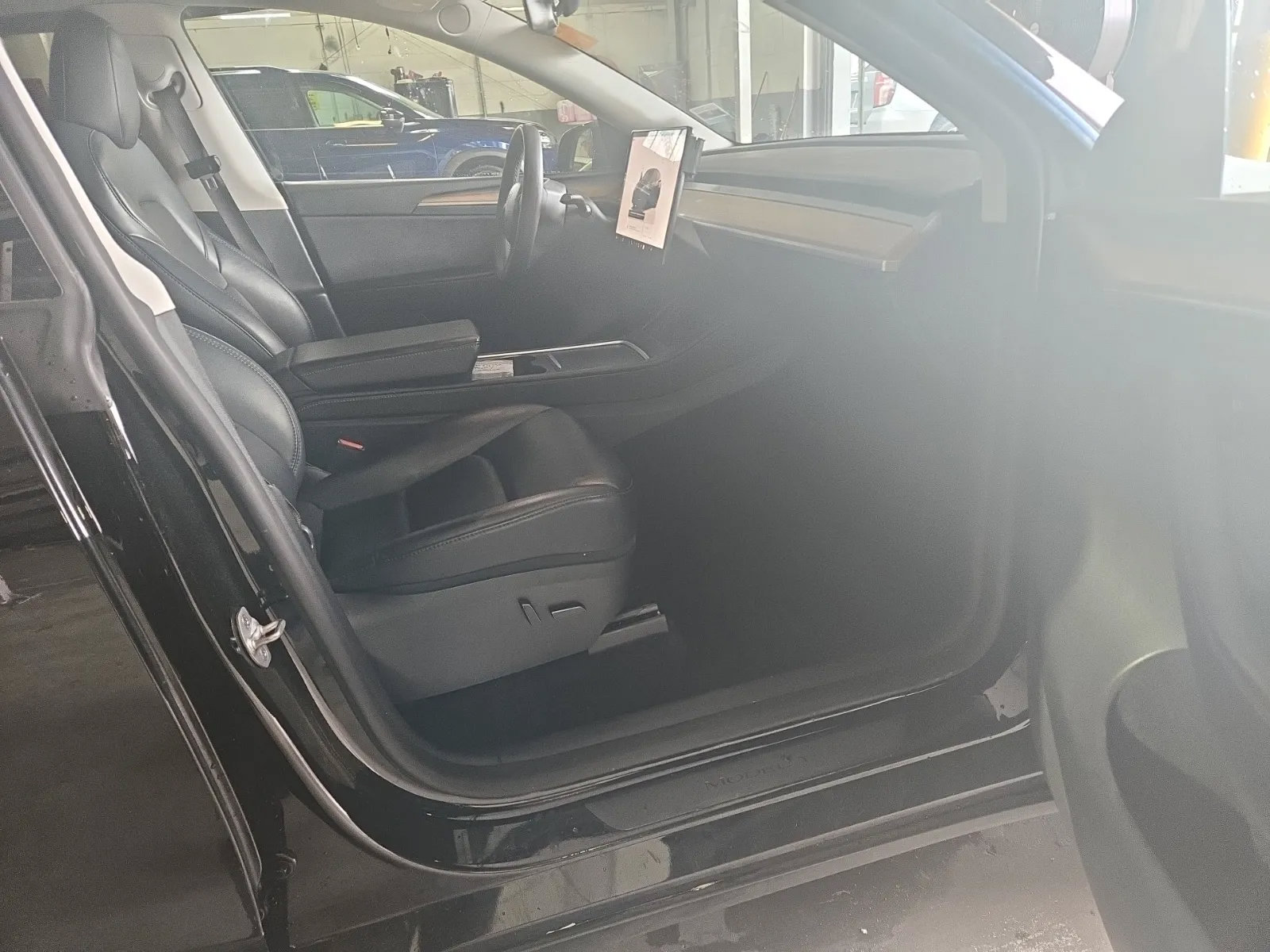 Used 2023 Tesla Model Y Performance AWD/4WD image 11