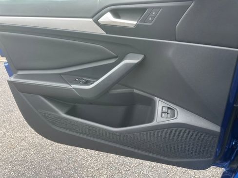 Used 2023 Volkswagen Jetta Sport image 10