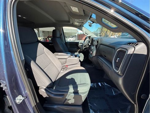 Used 2021 Chevrolet Silverado 1500 LT image 39