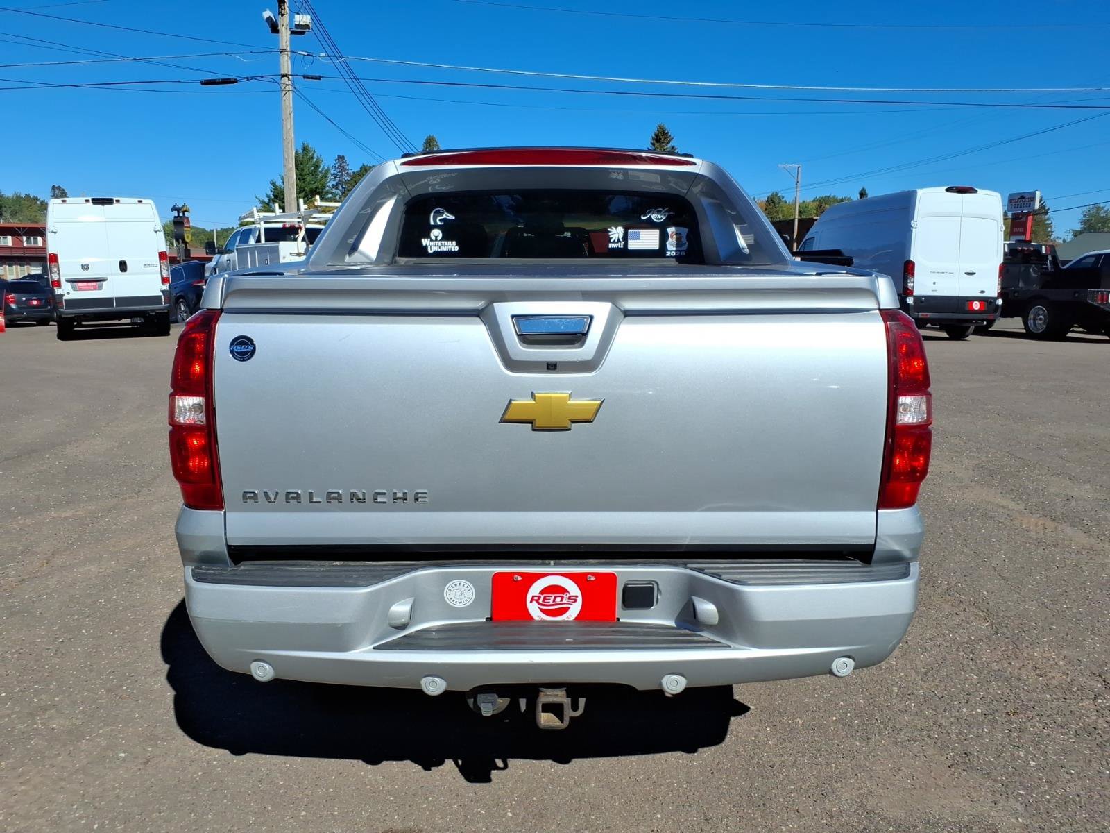 Used 2013 Chevrolet Avalanche LT w/ Suspension Package, Off-Road AWD/4WD image 5