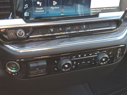 Used 2024 Chevrolet Silverado 2500 LTZ image 10