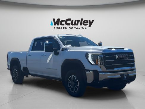 Used 2024 GMC Sierra 3500 SLT w/ SLT Premium Package AWD/4WD image 3