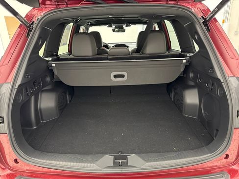 Certified 2025 Subaru Forester Limited image 26