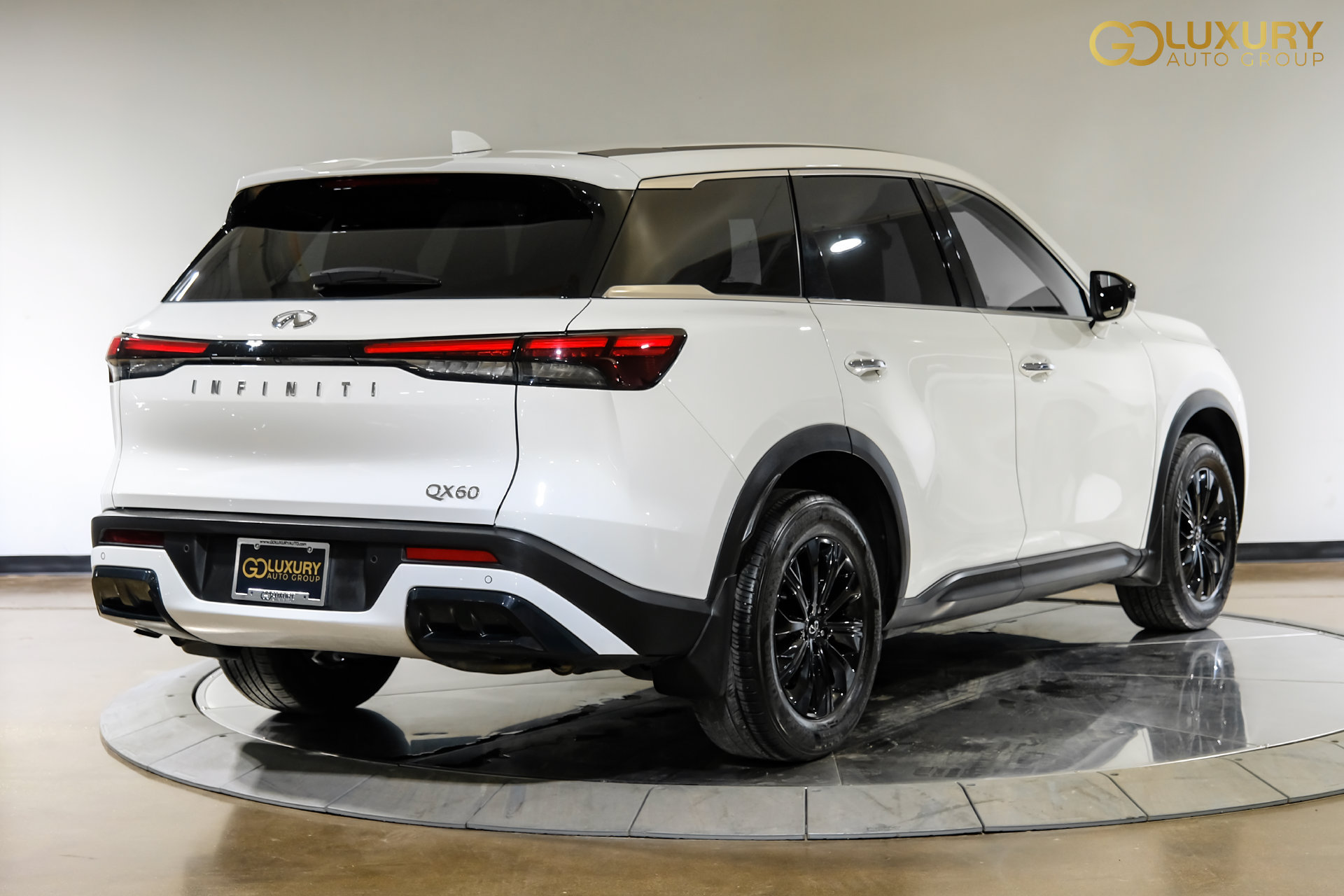 Used 2025 INFINITI QX60 Pure FWD image 10