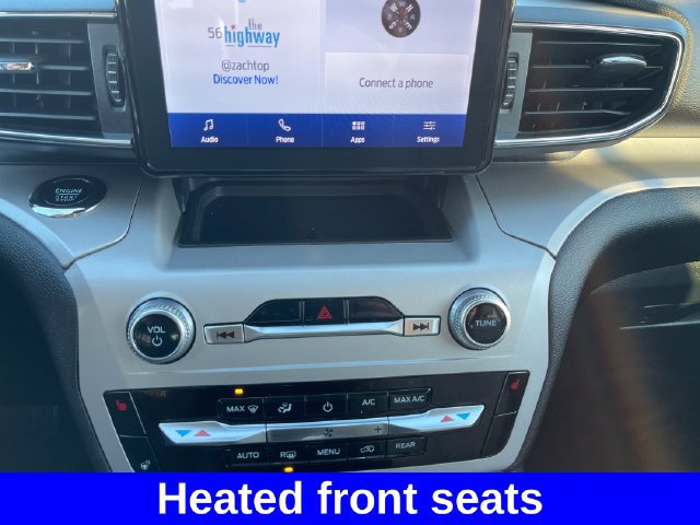 Used 2023 Ford Explorer XLT w/ Equipment Group 202A AWD/4WD image 18