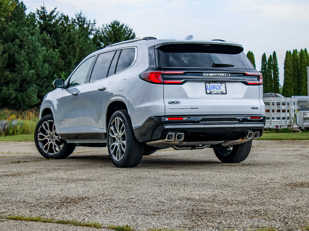 New 2027 GMC Acadia Denali Ultimate w/ LPO, Black Badging Package AWD/4WD image 8