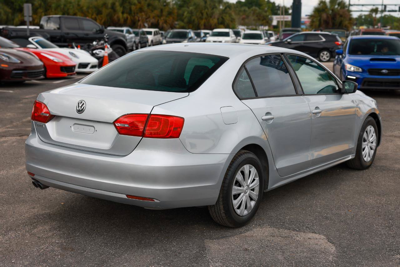 Used 2012 Volkswagen Jetta S FWD image 11