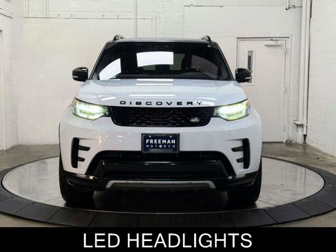 Used 2017 Land Rover Discovery HSE image 3