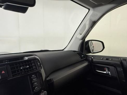 Used 2022 Toyota 4Runner TRD Off-Road AWD/4WD image 16