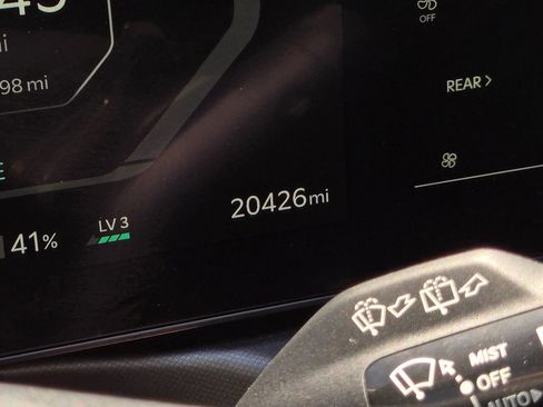 Certified 2024 Kia EV9 Light Long Range RWD image 27