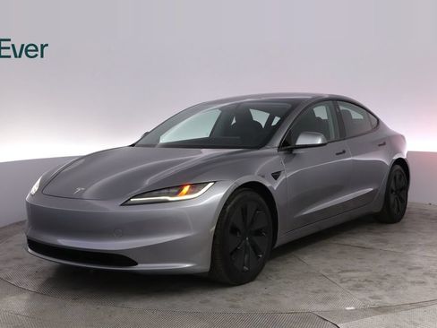 Used 2025 Tesla Model 3 Long Range AWD/4WD image 2