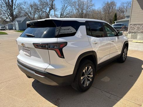 Used 2026 Chevrolet Equinox LT image 4