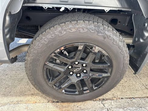 Used 2026 Chevrolet Silverado 1500 RST w/ RST Select Package AWD/4WD image 19