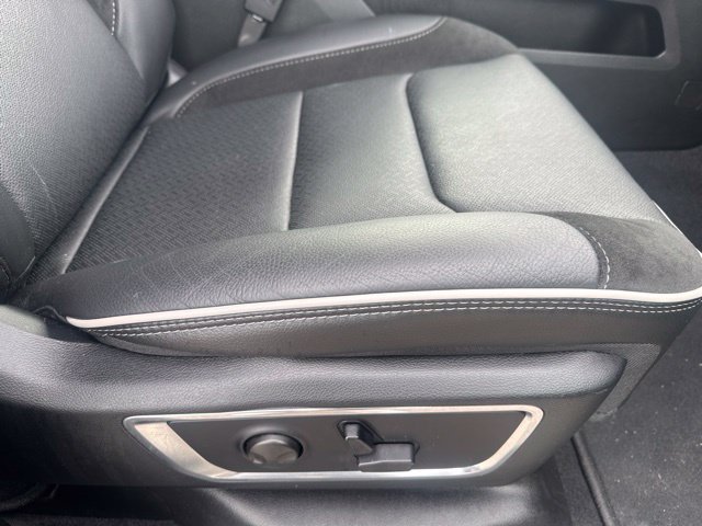 Used 2026 RAM 1500 Laramie AWD/4WD image 12