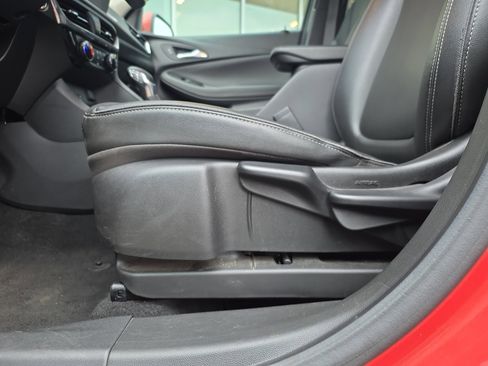 Used 2024 Buick Encore GX Sport Touring image 15