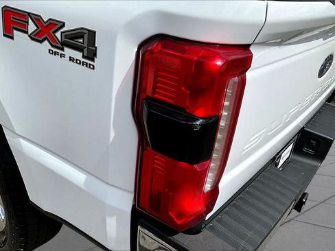 Used 2026 Ford F250 Lariat w/ Chrome Package AWD/4WD image 28