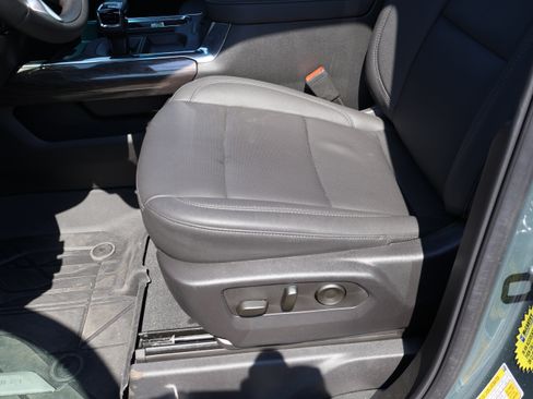 Used 2025 Chevrolet Silverado 1500 LTZ w/ LTZ Convenience Package II image 40