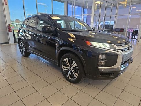 Used 2024 Mitsubishi Outlander Sport ES image 2